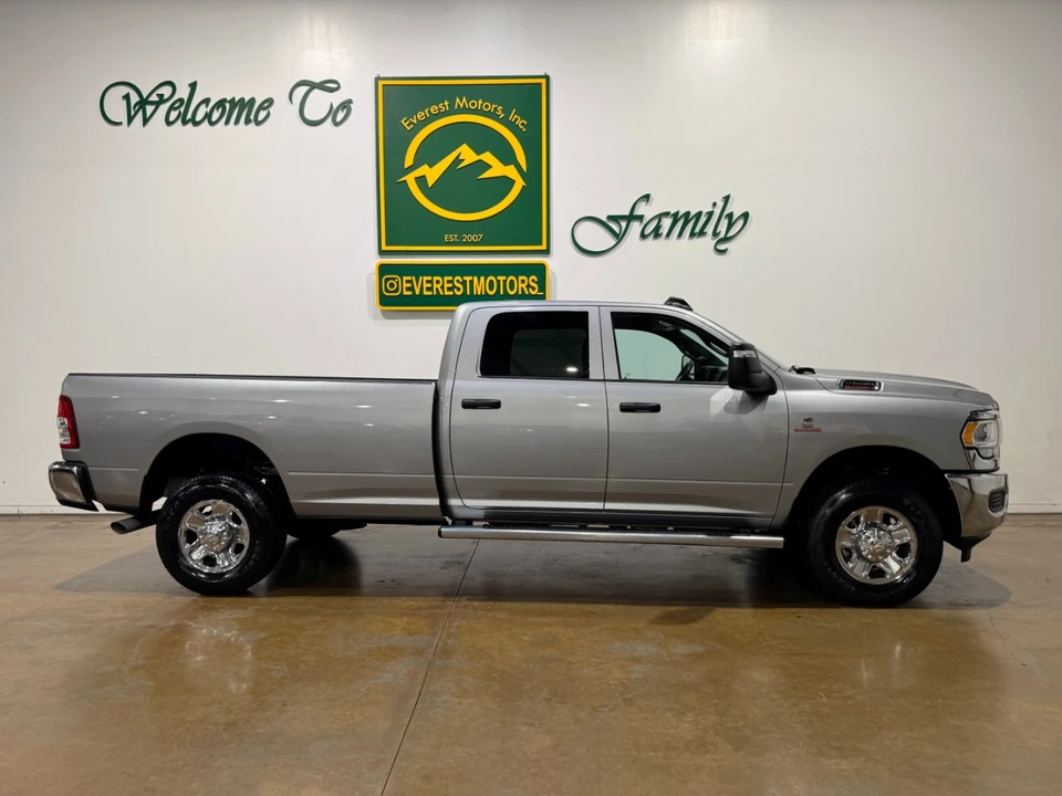 2024 Ram 2500 - Image 9 of 12