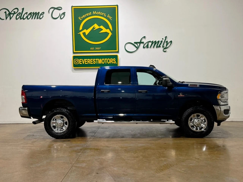 2024 Ram 2500 - Image 9 of 31