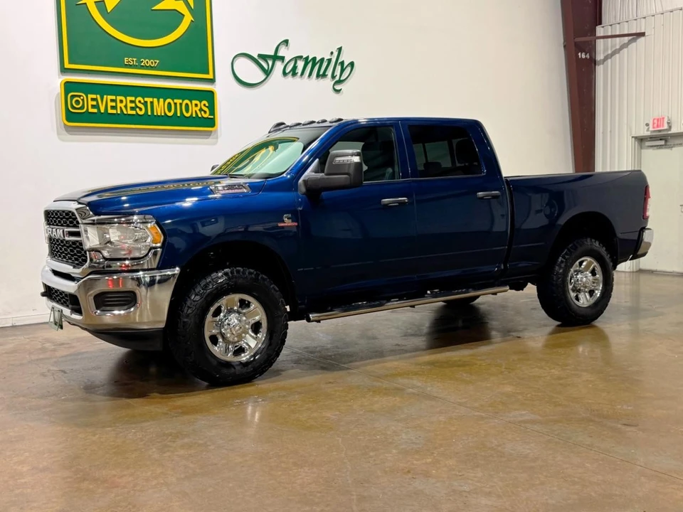 2024 Ram 2500 - Image 3 of 31