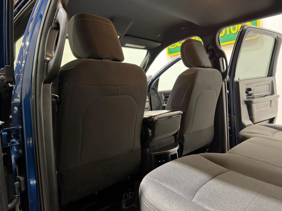 2024 Ram 2500 - Image 17 of 31