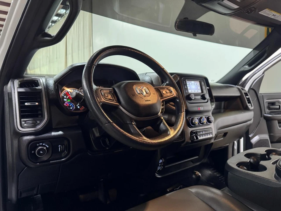 2024 Ram 2500 - Image 17 of 31