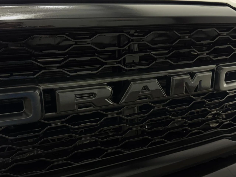 2024 Ram 2500 - Image 27 of 31