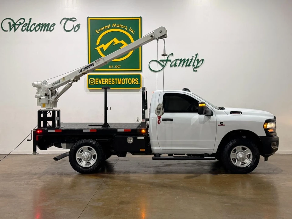 2024 Ram 2500 - Image 12 of 31