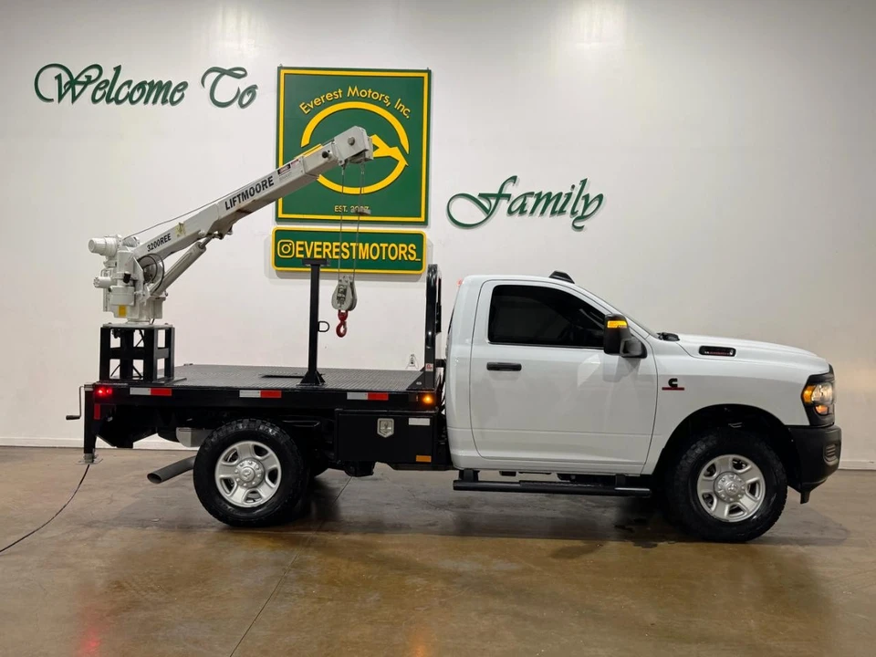 2024 Ram 2500 - Image 10 of 31
