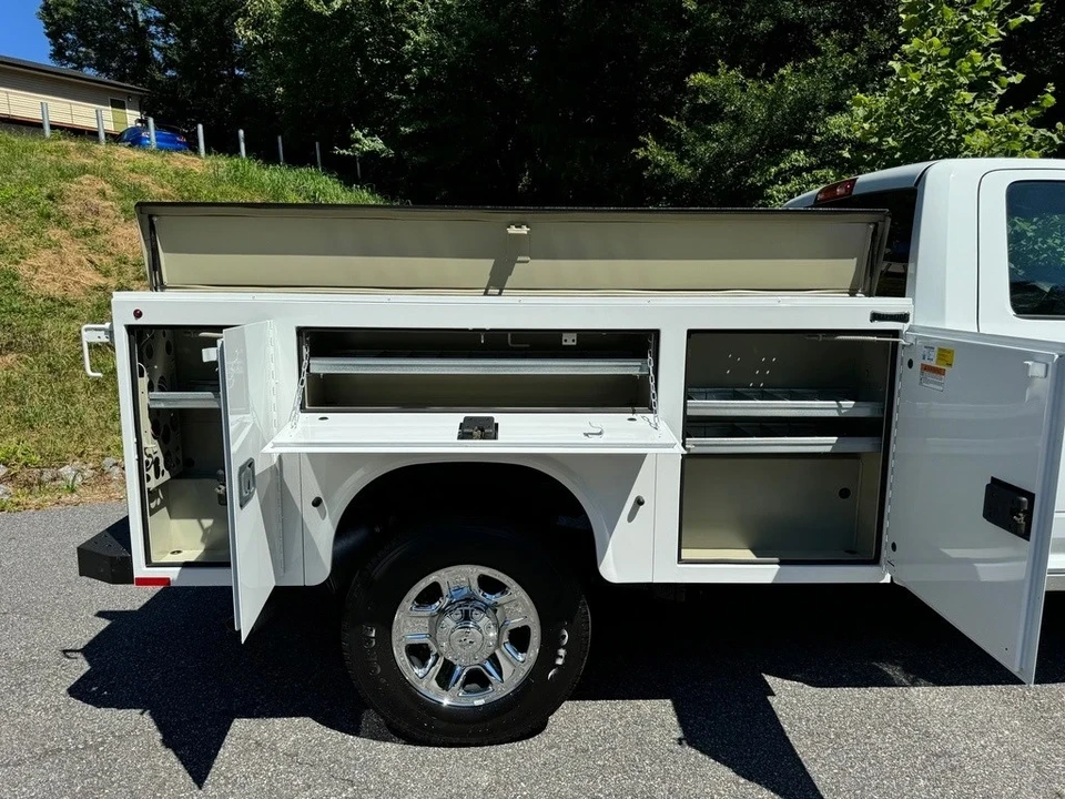 2024 Ram 2500 - Image 8 of 12