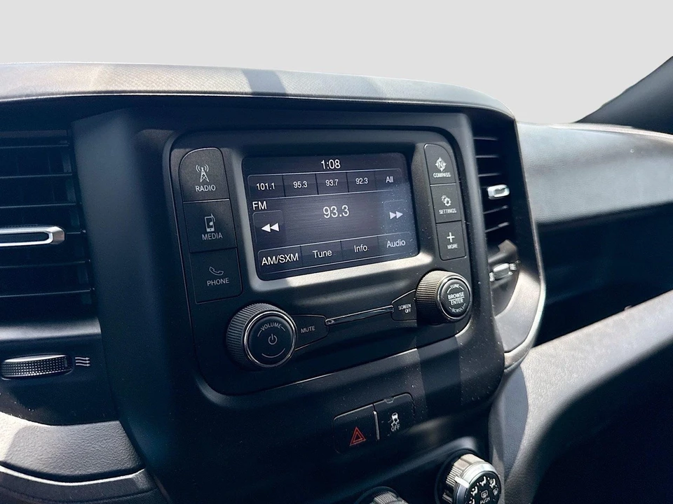 2024 Ram 2500 - Image 17 of 31