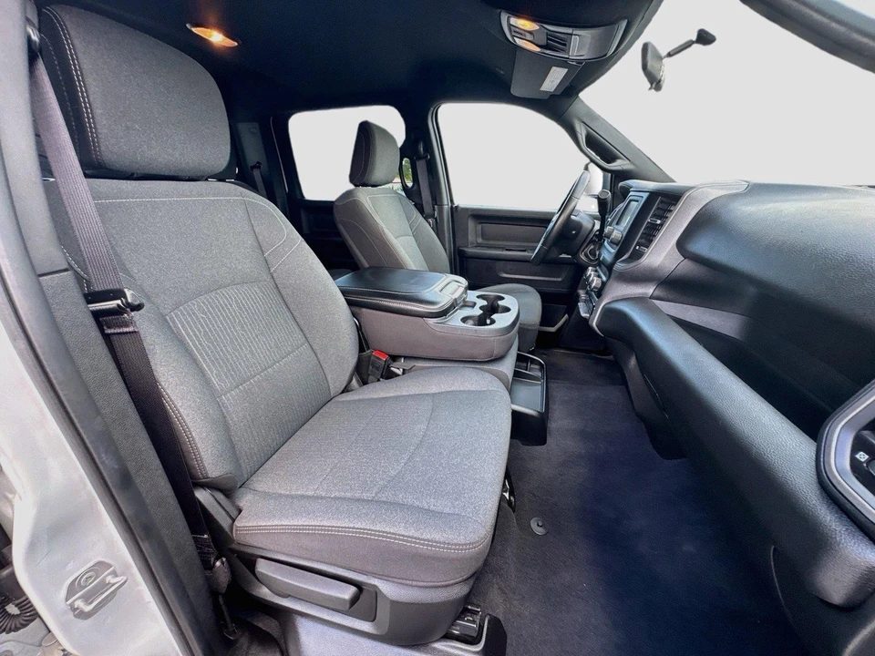 2024 Ram 2500 - Image 27 of 31