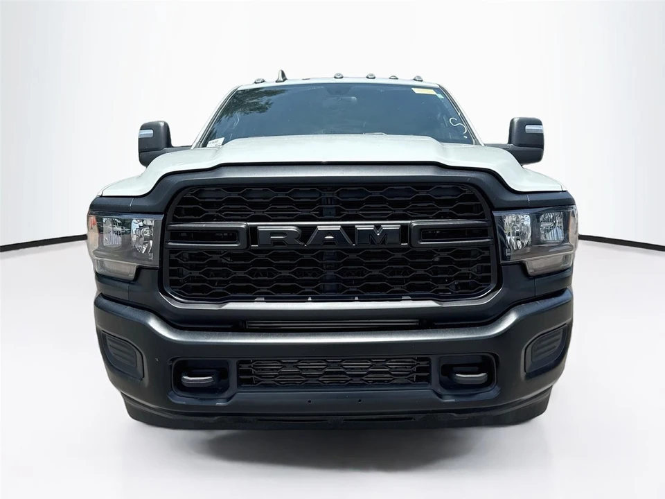 2024 Ram 2500 - Image 9 of 10