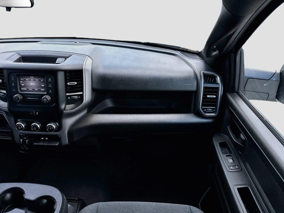 2024 Ram 2500 - Image 28 of 31