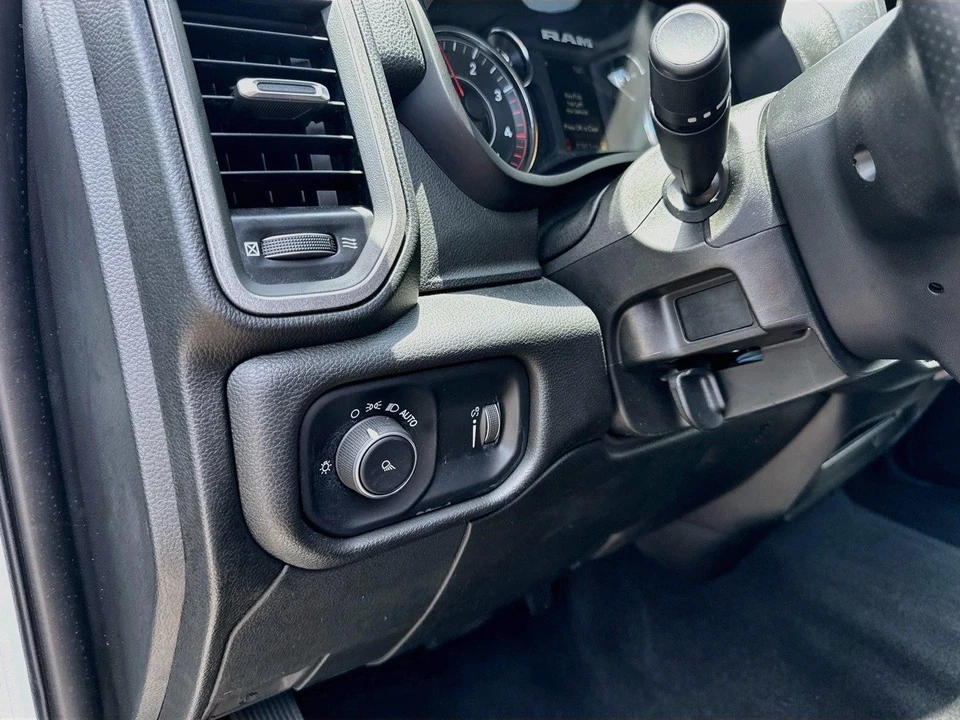 2024 Ram 2500 - Image 15 of 31