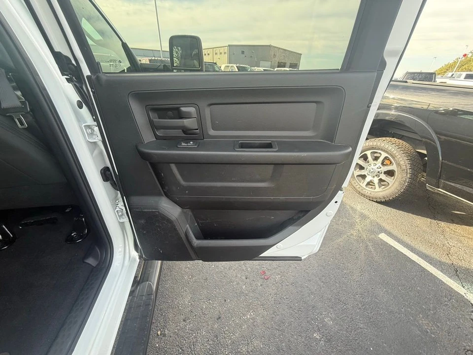 2024 Ram 2500 - Image 16 of 21