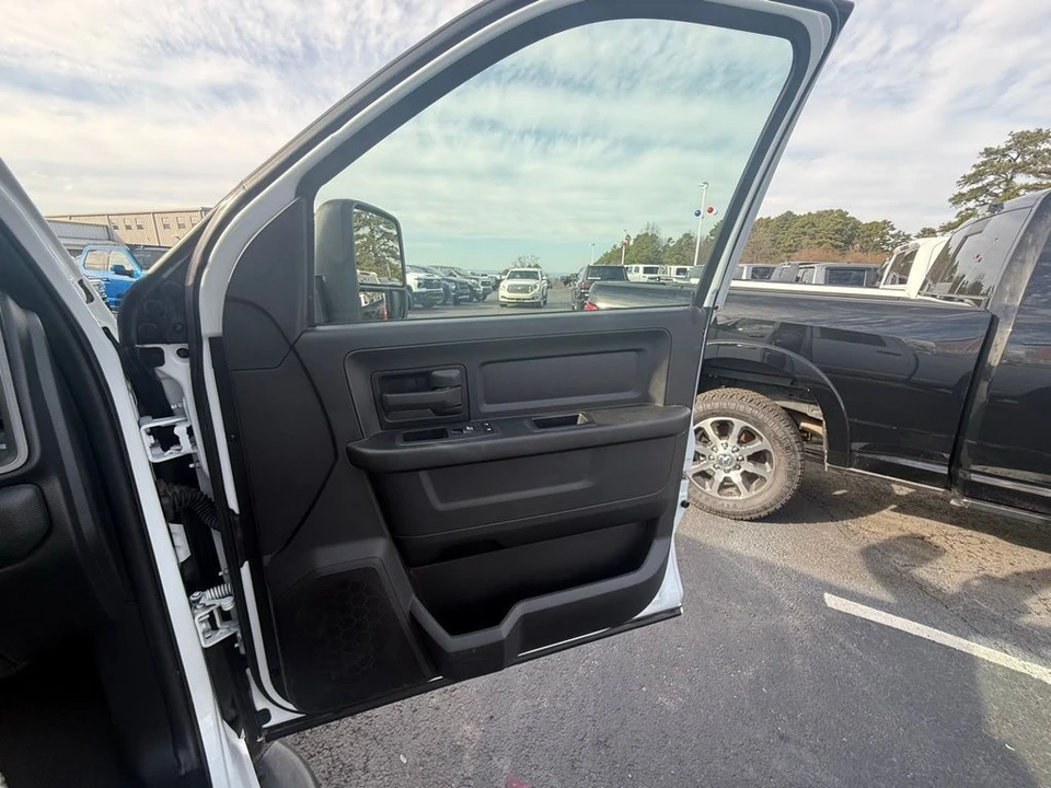 2024 Ram 2500 - Image 14 of 21