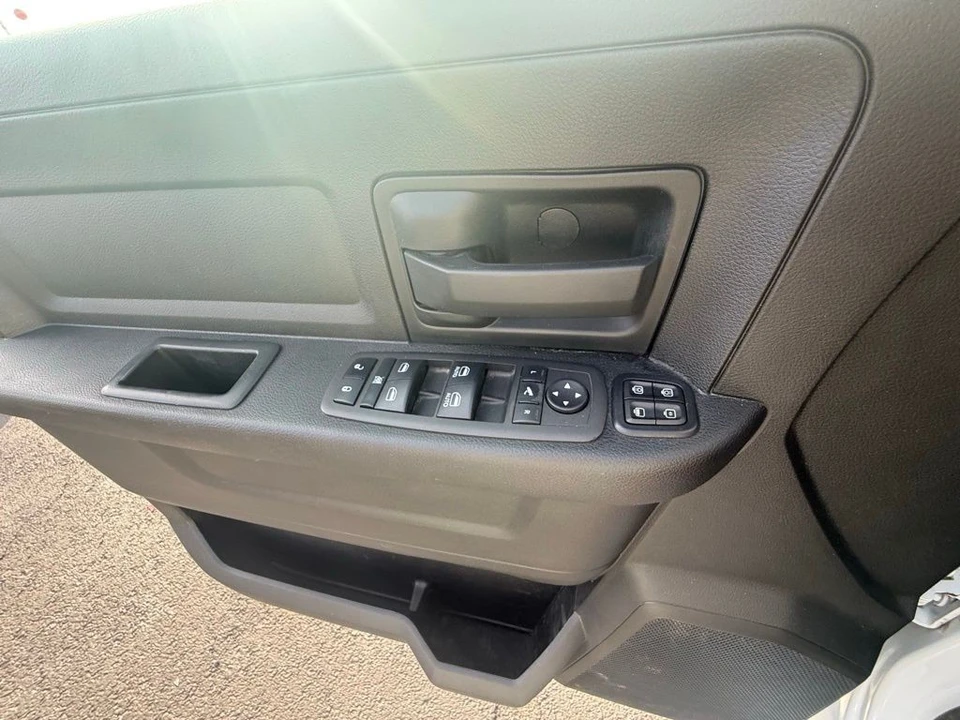 2024 Ram 2500 - Image 24 of 27