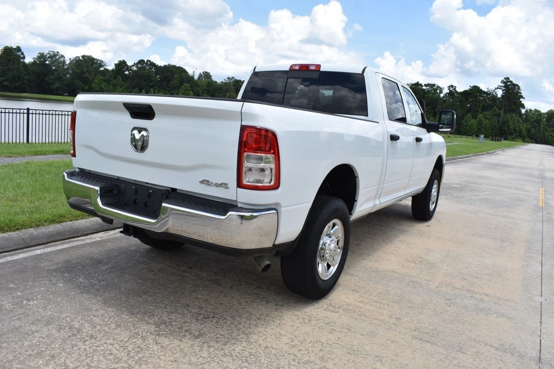 2024 Ram 2500 - Image 8 of 20