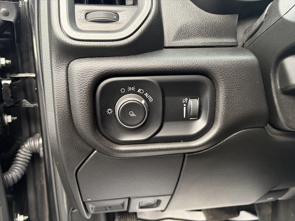 2024 Ram 2500 - Image 10 of 12