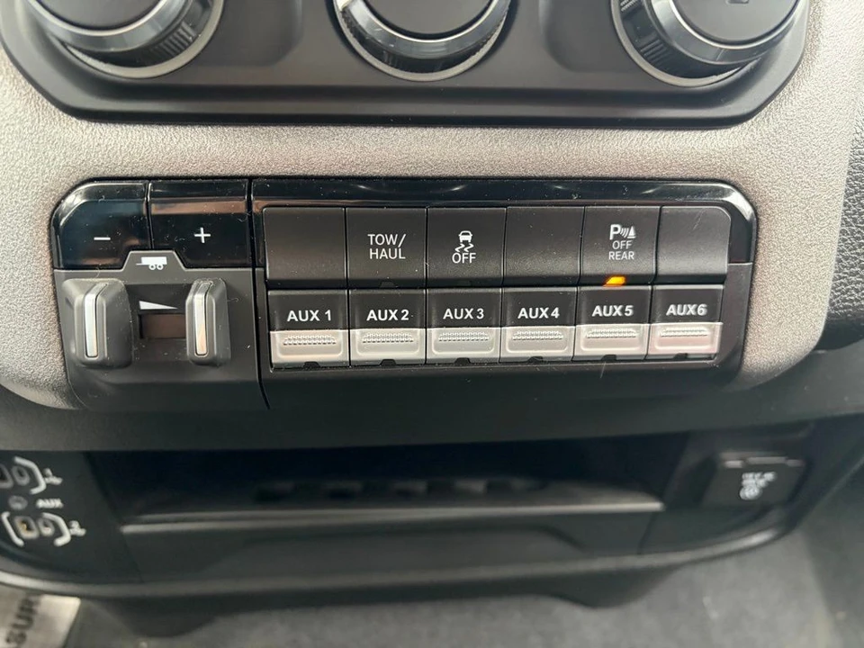 2024 Ram 2500 - Image 17 of 19