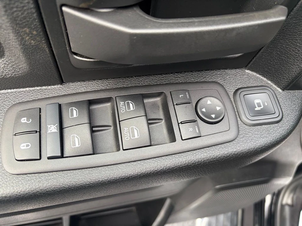 2024 Ram 2500 - Image 9 of 19