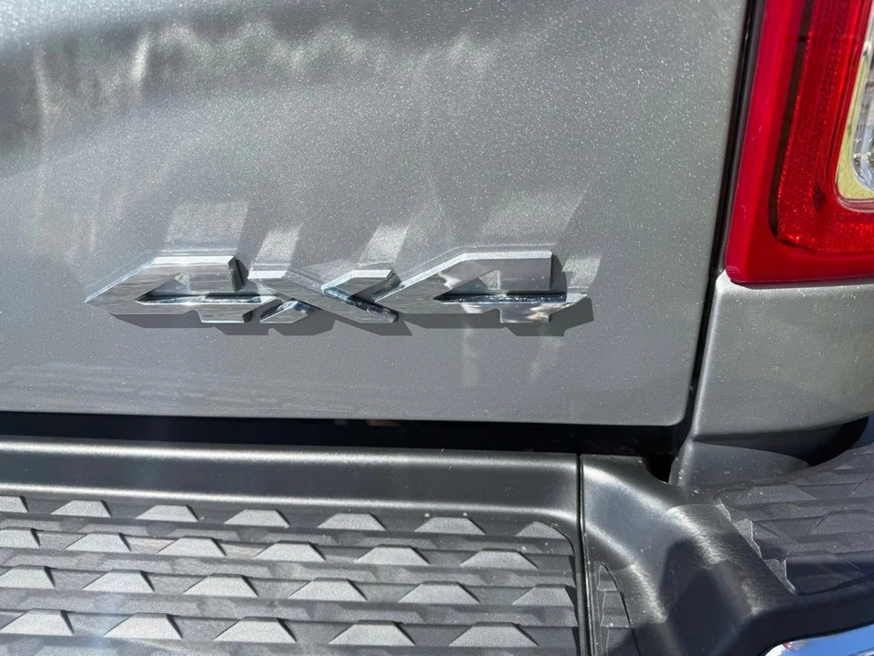 2024 Ram 2500 - Image 17 of 21