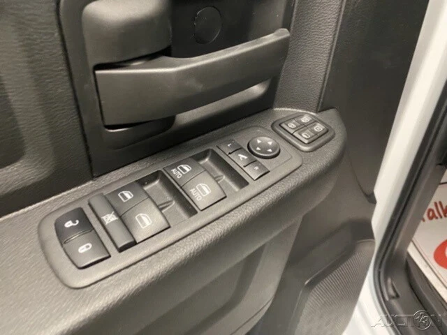 2024 Ram 2500 - Image 10 of 12