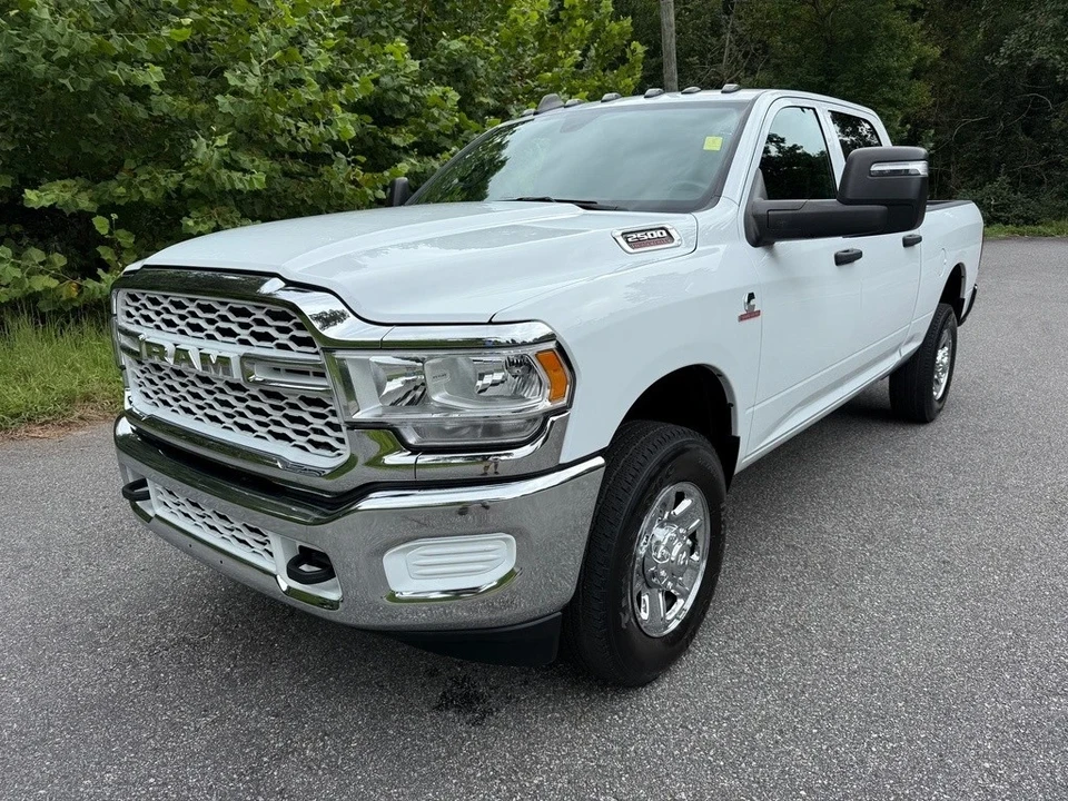 2024 Ram 2500 - Image 2 of 12