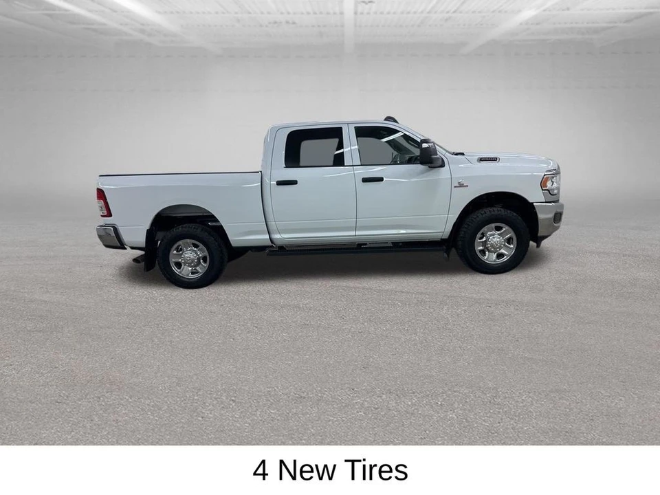 2024 Ram 2500 - Image 14 of 31