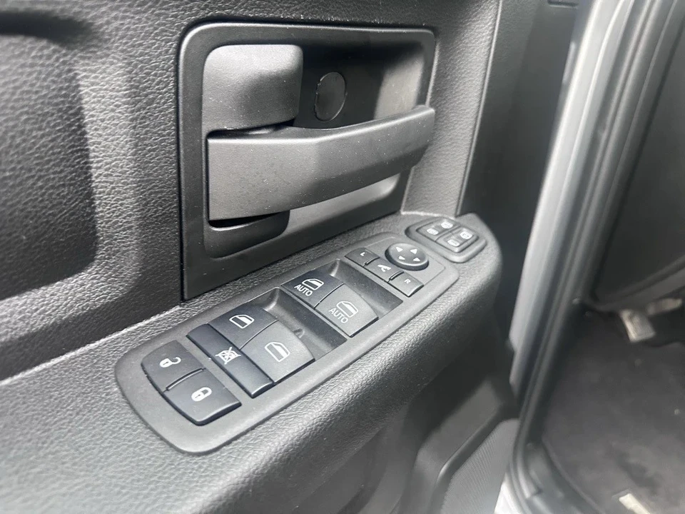 2024 Ram 2500 - Image 4 of 12