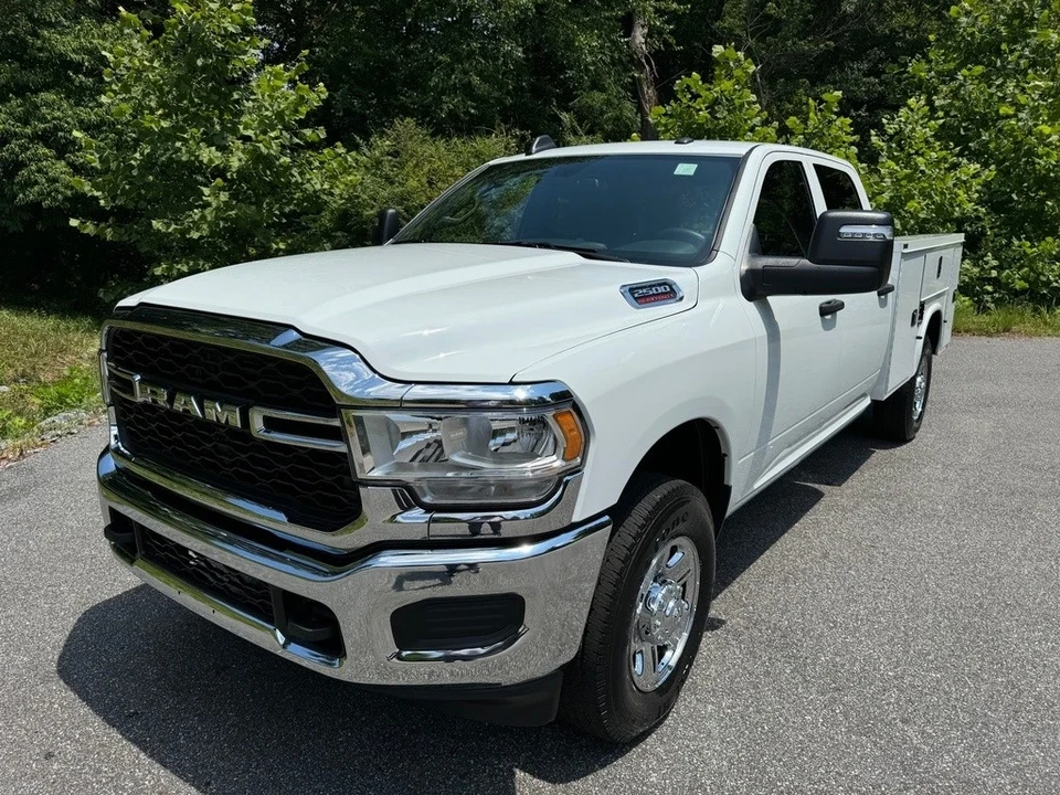 2024 Ram 2500 - Image 3 of 21