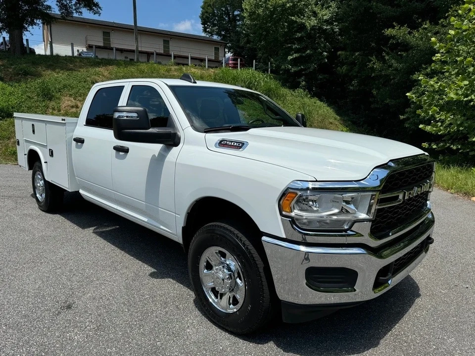 2024 Ram 2500 - Image 5 of 21