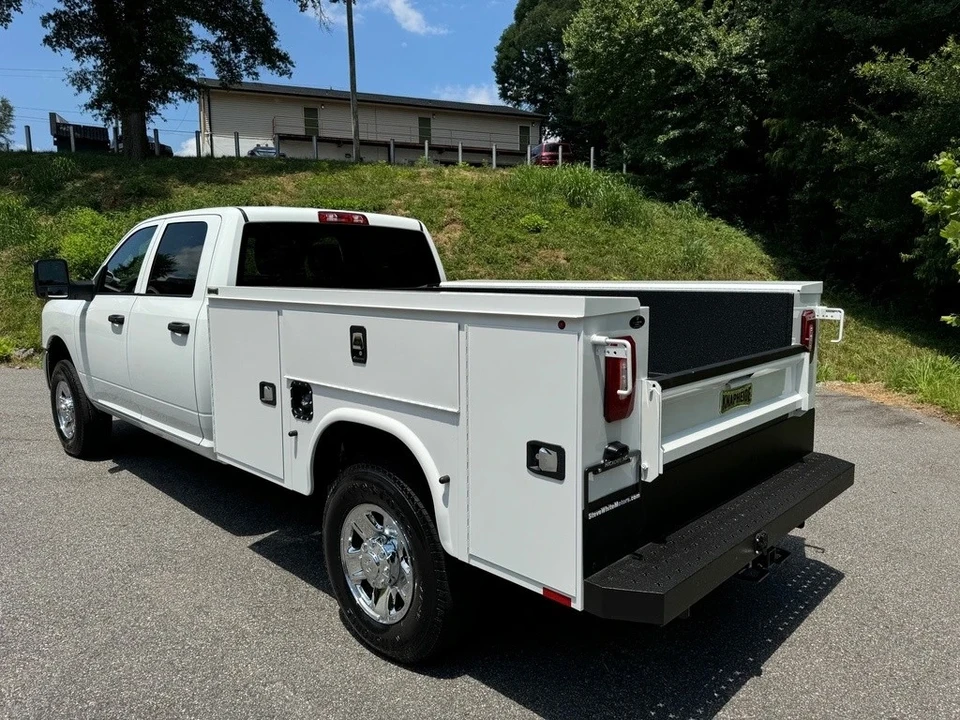 2024 Ram 2500 - Image 11 of 21