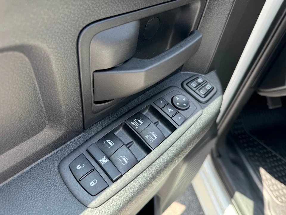 2024 Ram 2500 - Image 17 of 21