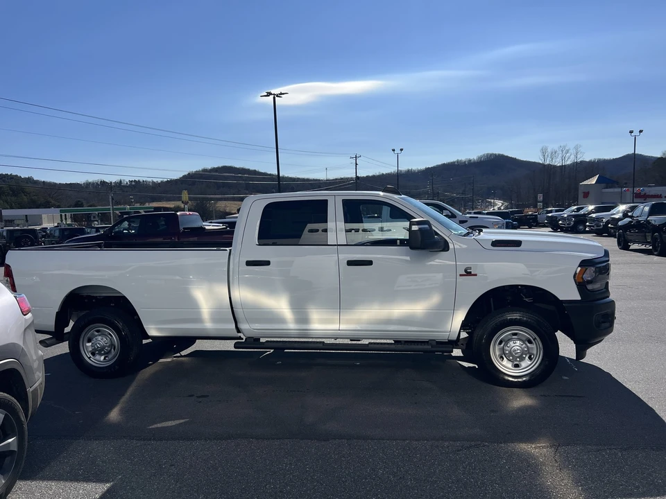 2024 Ram 2500 - Image 4 of 12