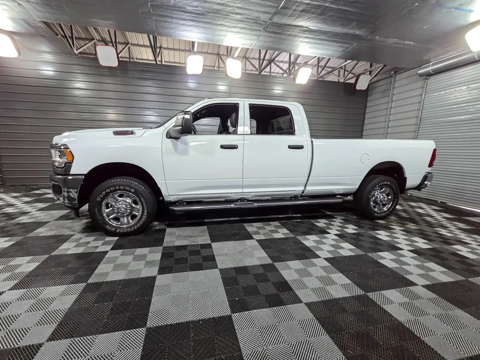 2024 Ram 2500 - Image 8 of 12