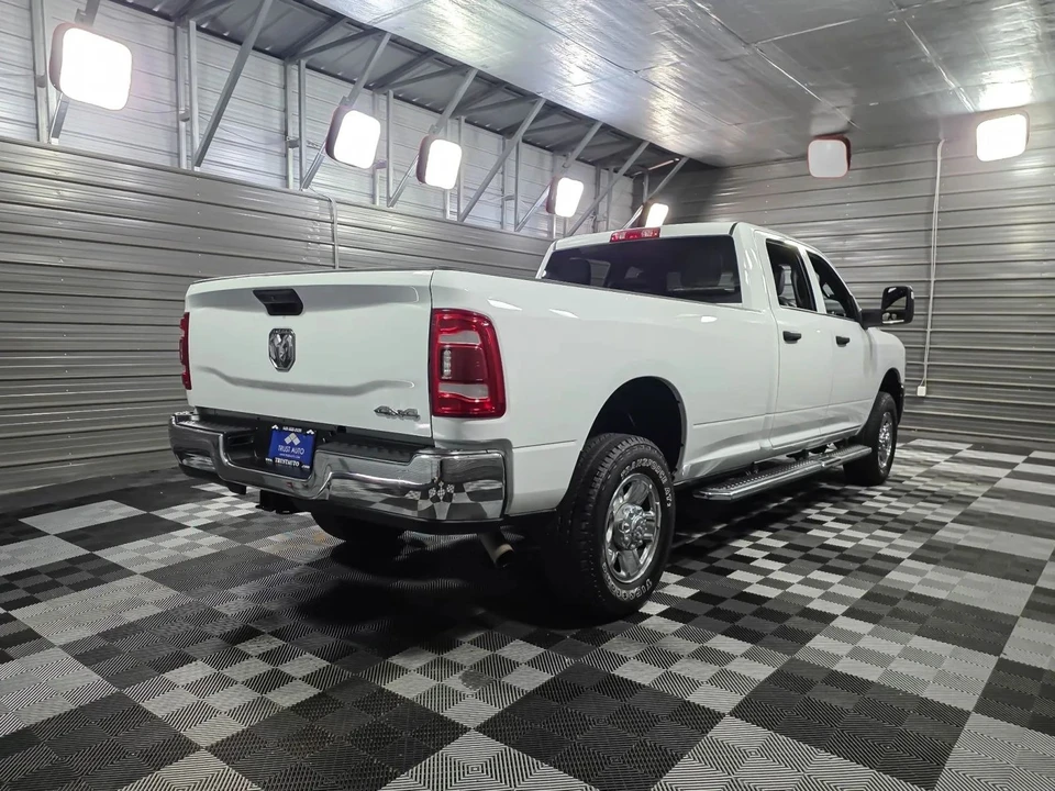 2024 Ram 2500 - Image 5 of 12