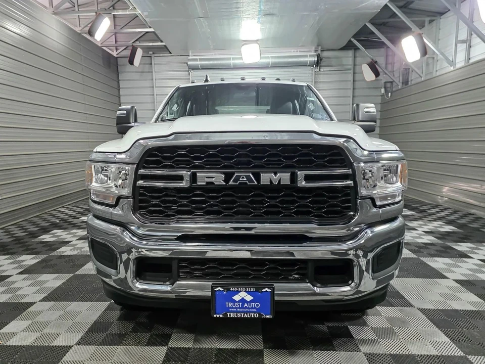 2024 Ram 2500 - Image 3 of 12