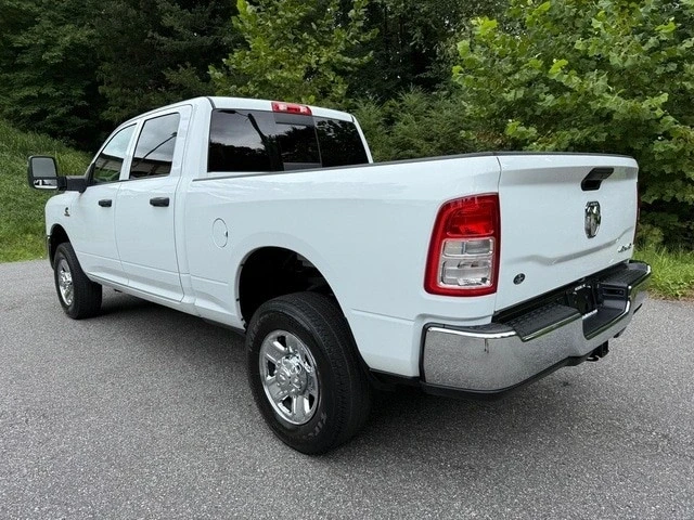 2024 Ram 2500 - Image 10 of 12