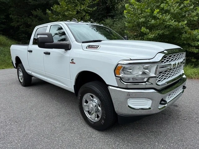 2024 Ram 2500 - Image 4 of 12