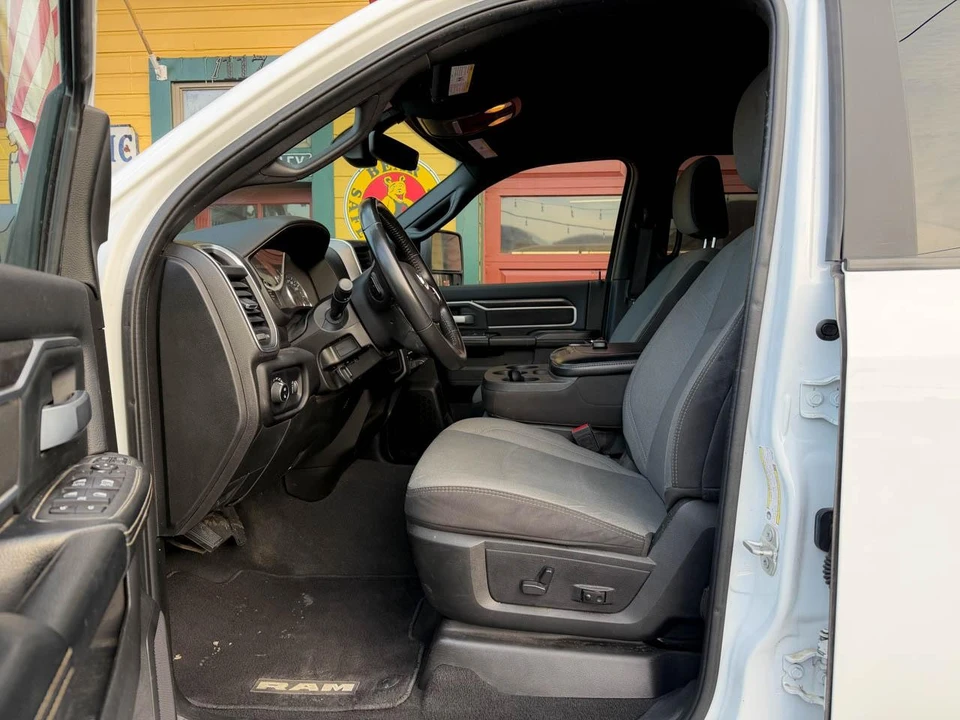 2024 Ram 2500 - Image 10 of 12