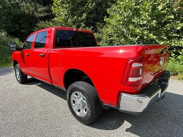 2024 Ram 2500 - Image 10 of 28
