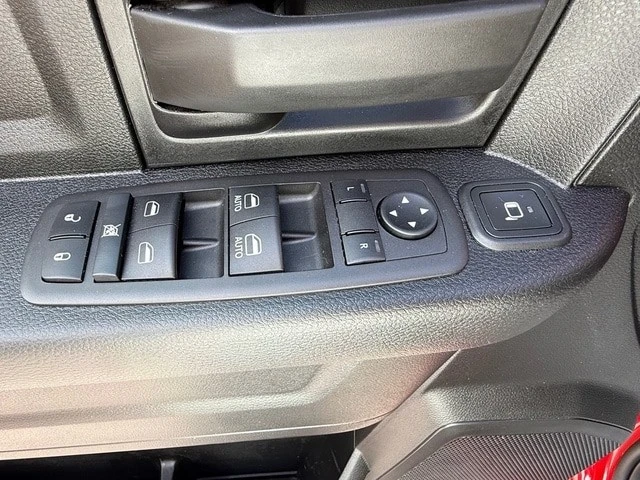 2024 Ram 2500 - Image 14 of 28