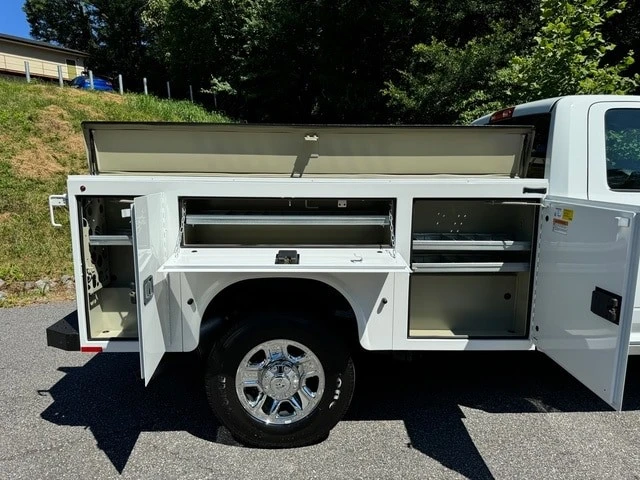 2024 Ram 2500 - Image 8 of 21