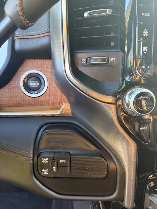 2024 Ram 3500 - Image 15 of 17