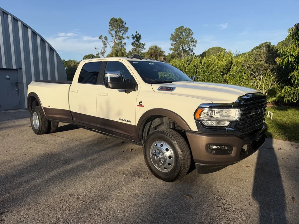 2024 Ram 3500 - Image 4 of 17