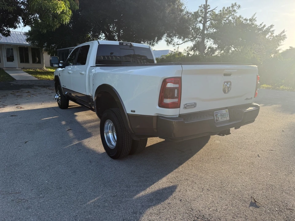 2024 Ram 3500 - Image 3 of 17