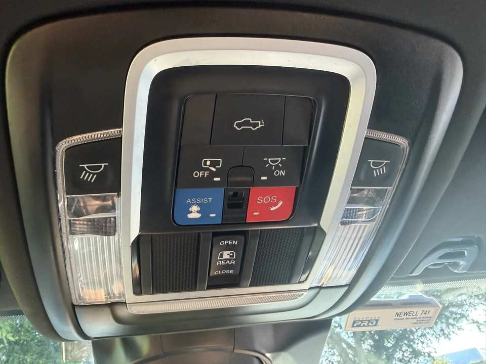 2024 Ram 3500 - Image 12 of 17