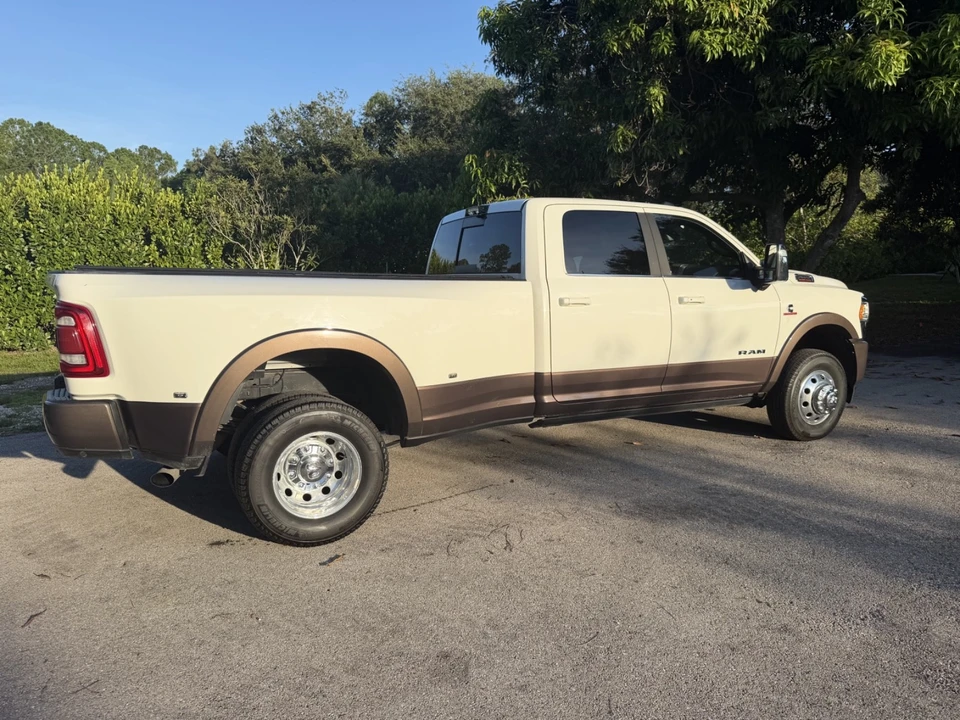 2024 Ram 3500 - Image 5 of 17