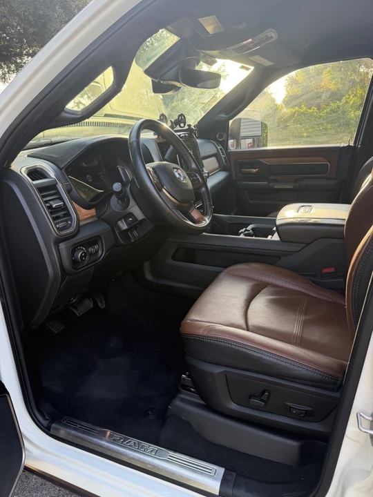 2024 Ram 3500 - Image 13 of 17