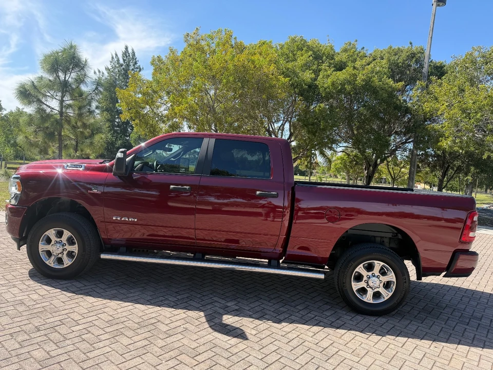 2024 Ram 3500 - Image 11 of 16