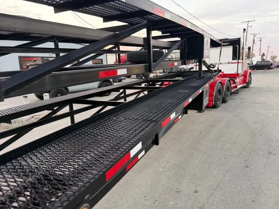 2024 Ram 3500 - Image 9 of 18