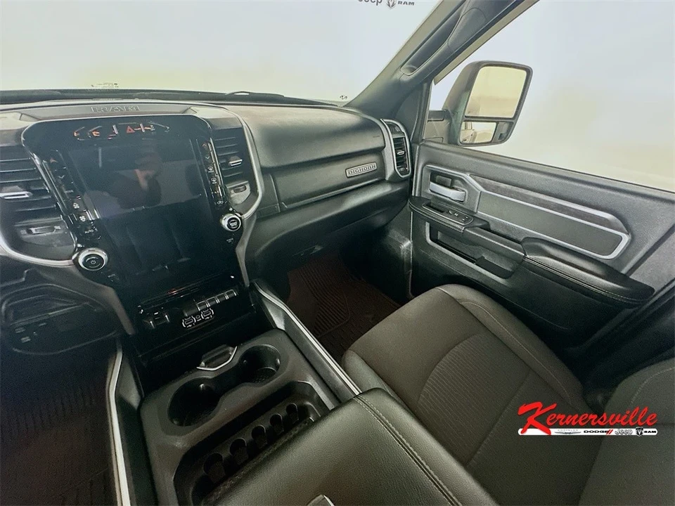 2024 Ram 3500 - Image 11 of 12