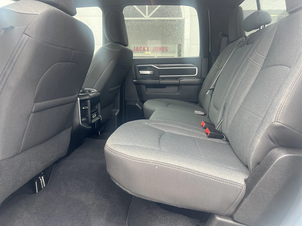 2024 Ram 3500 - Image 18 of 31